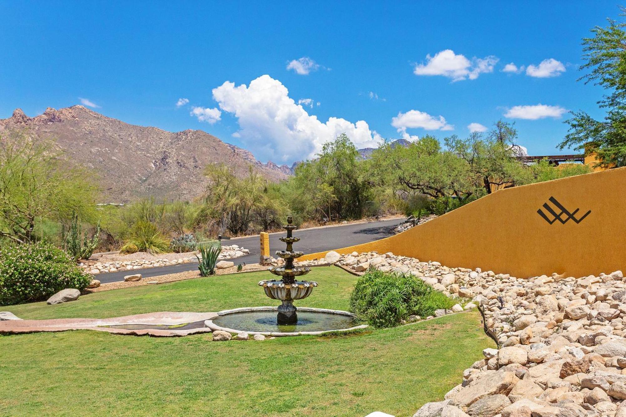 Westward Look Wyndham Grand & 4* Casas Adobes
